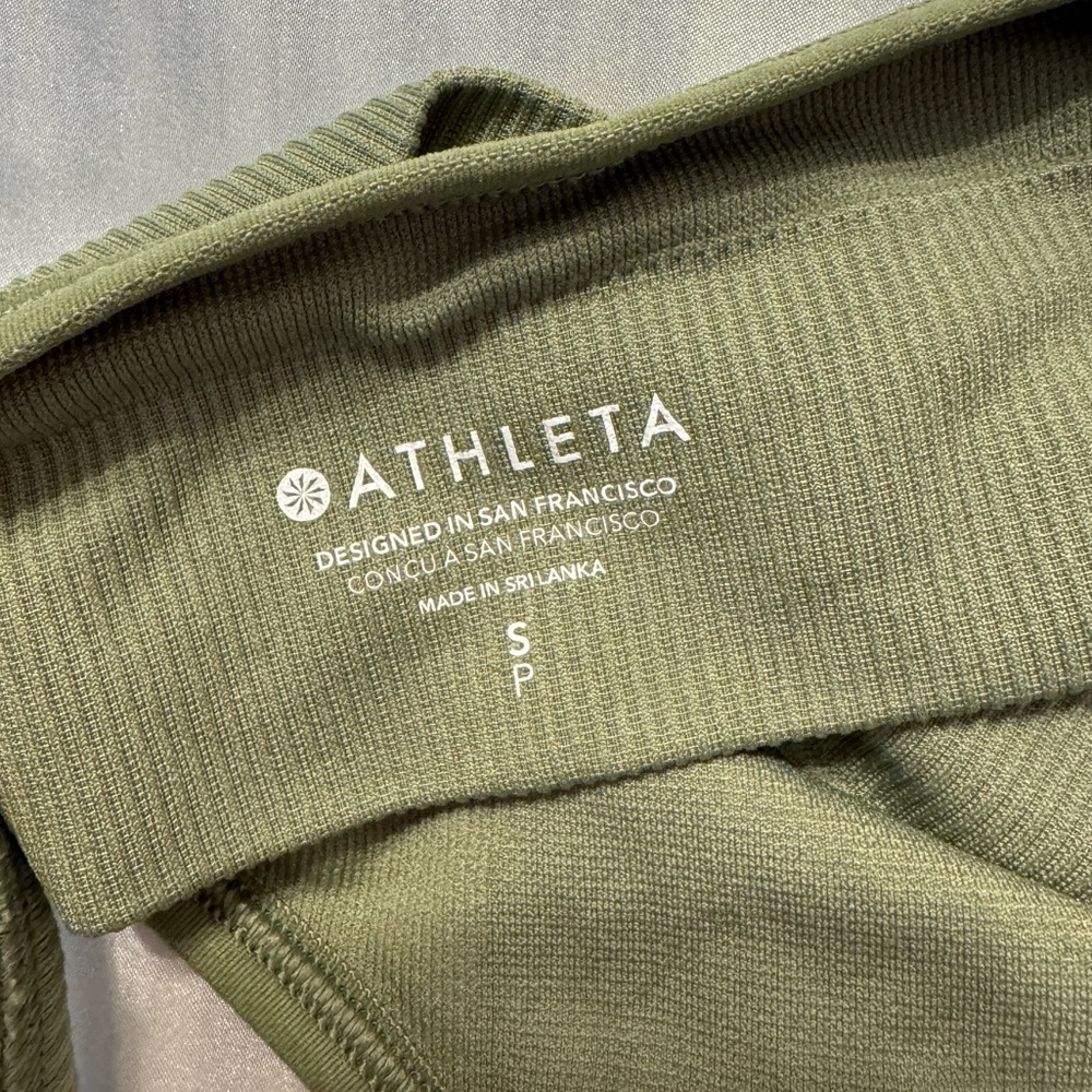 Athleta Workout Set (Small) - Picture 2 of 7